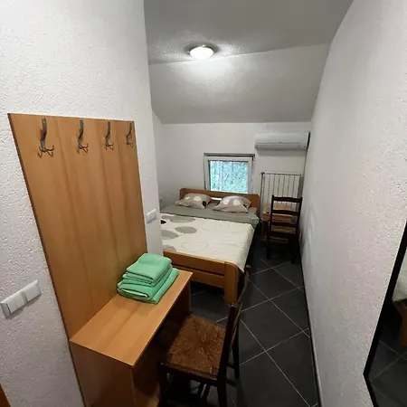 Hukic * トゥズラ