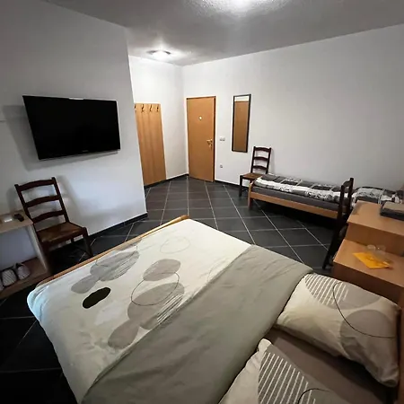 Hukic Appartement *